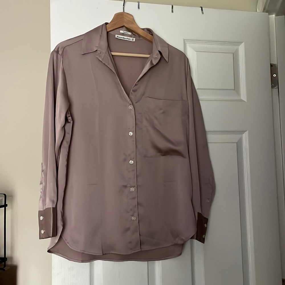 Abercrombie and Fitch oversized long sleeve satin shirt NWOT